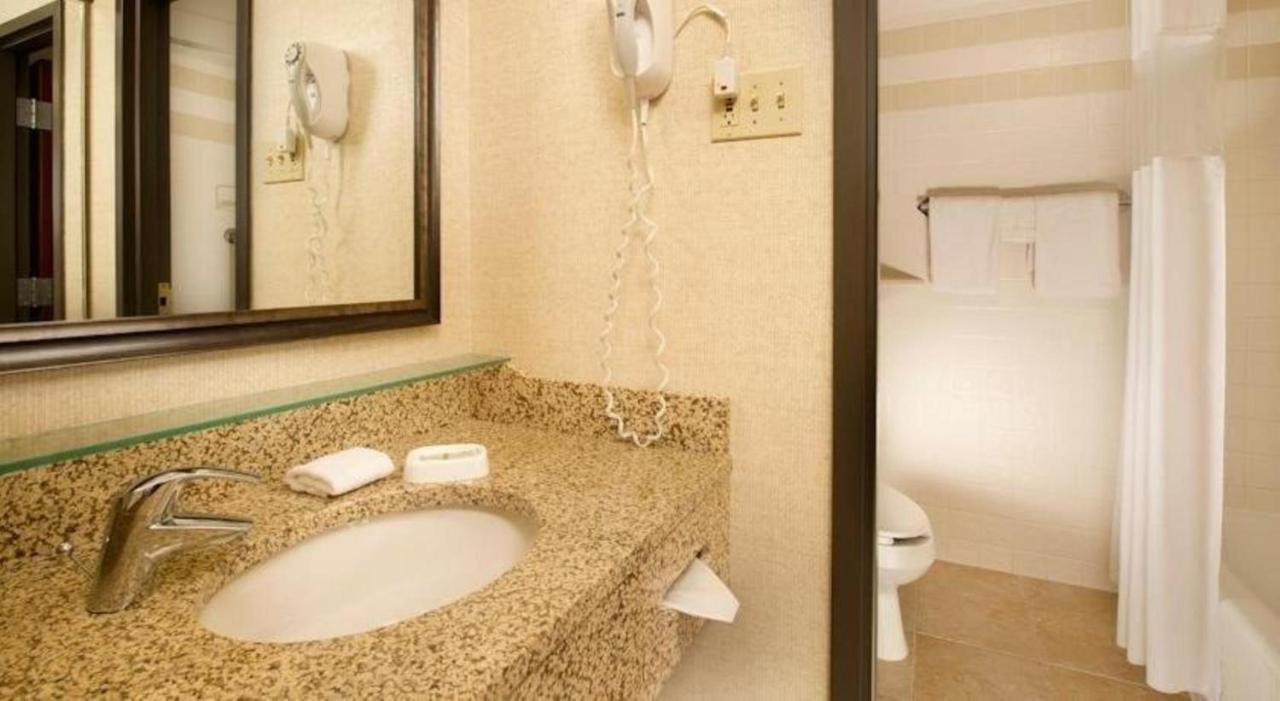 Hotel Lotus Kansas City Stadium ภายนอก รูปภาพ