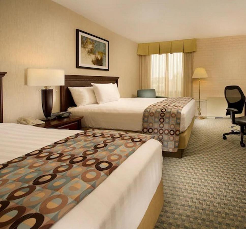 Hotel Lotus Kansas City Stadium ภายนอก รูปภาพ