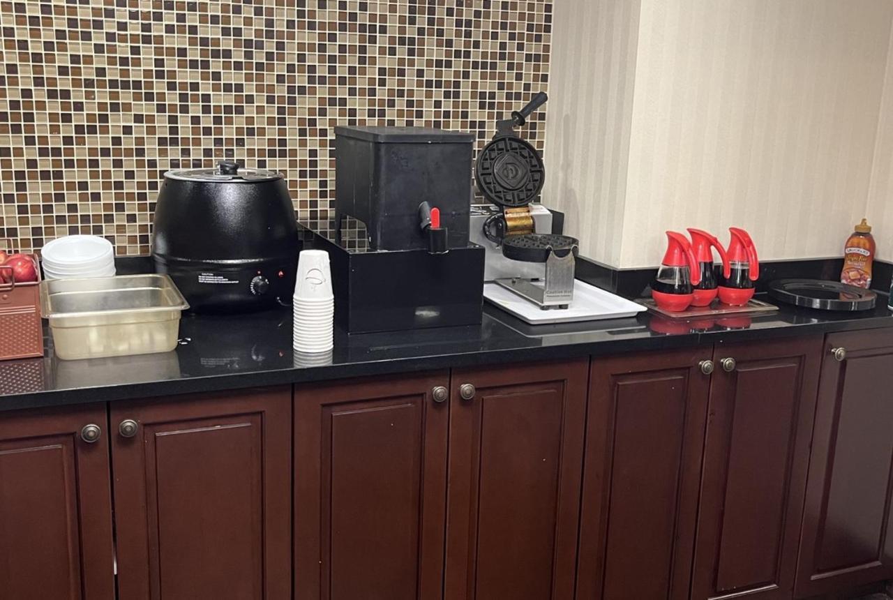 Hotel Lotus Kansas City Stadium ภายนอก รูปภาพ